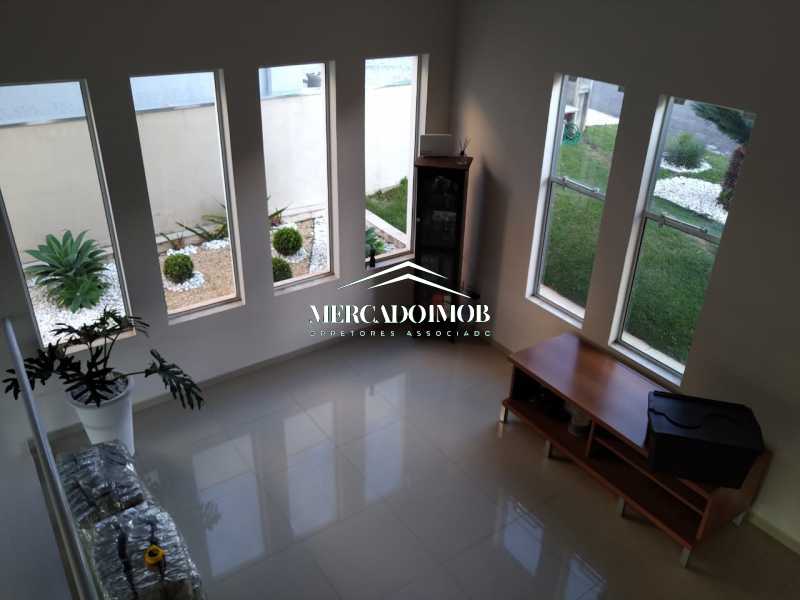 Casa de Condomínio à venda e aluguel com 4 quartos, 200m² - Foto 1