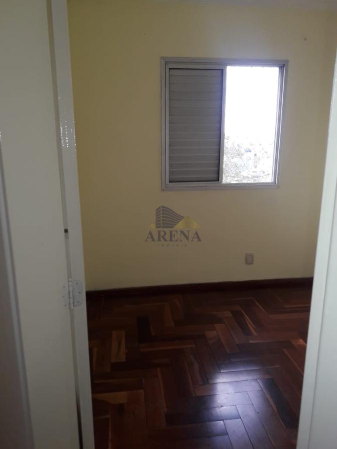 Apartamento à venda com 3 quartos - Foto 4