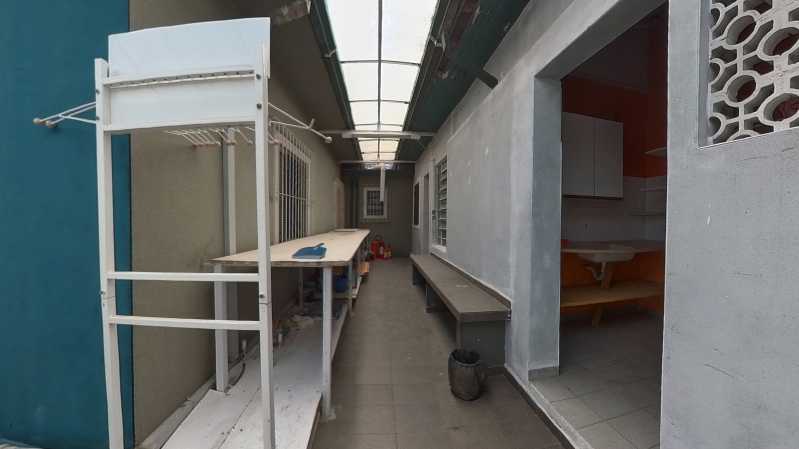 Casa Comercial à venda e aluguel com 3 quartos, 195m² - Foto 15
