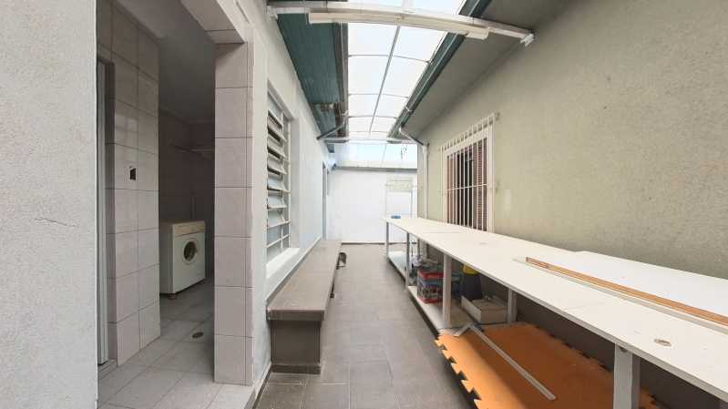 Casa Comercial à venda e aluguel com 3 quartos, 195m² - Foto 16