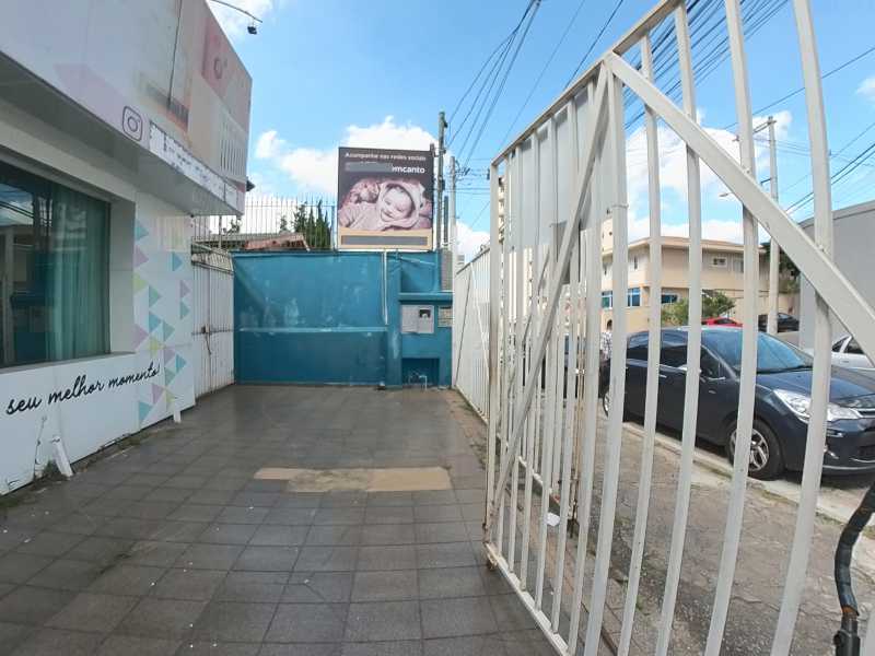Casa Comercial à venda e aluguel com 3 quartos, 195m² - Foto 1