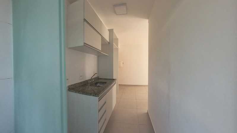 Apartamento para alugar com 1 quarto, 42m² - Foto 12