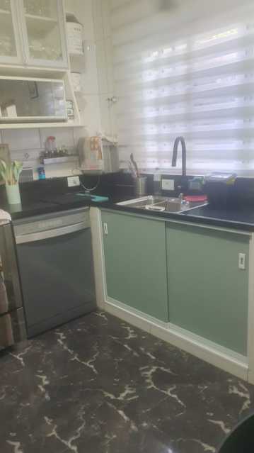 Casa à venda com 2 quartos, 78m² - Foto 3