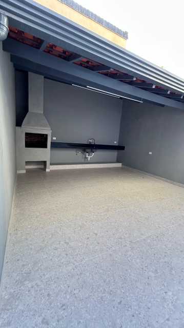 Casa à venda com 3 quartos, 192m² - Foto 2