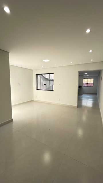 Casa à venda com 3 quartos, 192m² - Foto 14