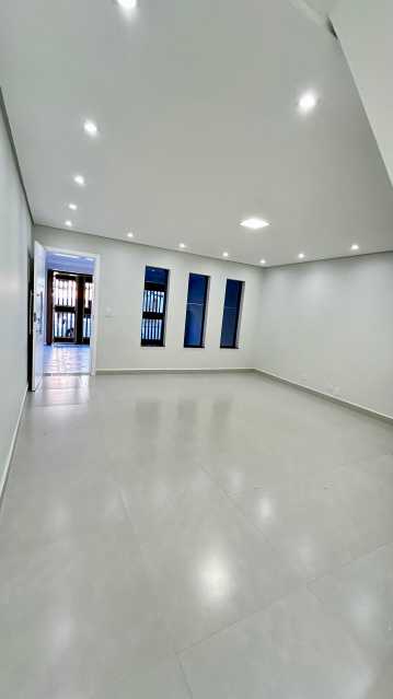 Casa à venda com 3 quartos, 192m² - Foto 15