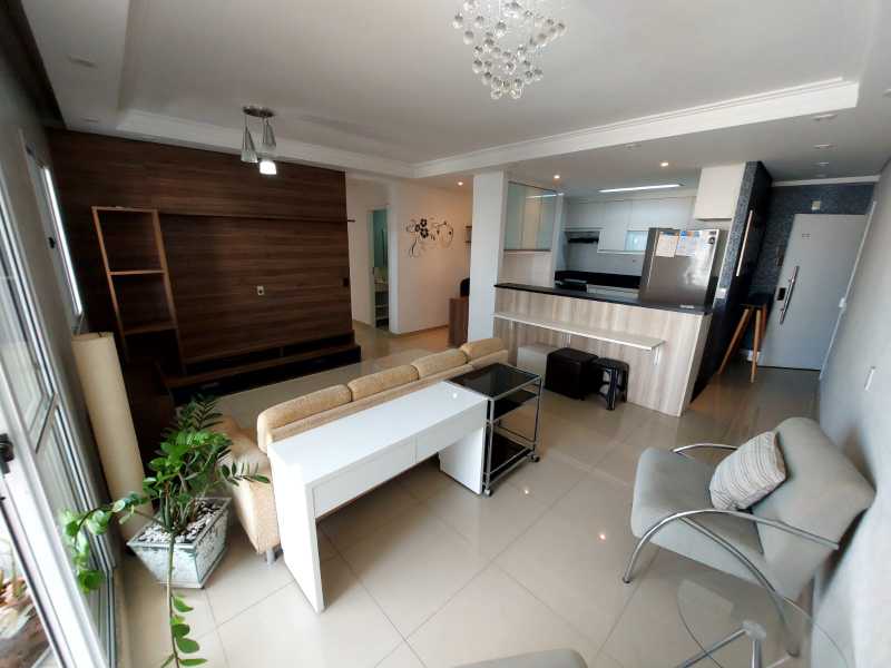 Apartamento para alugar com 3 quartos, 107m² - Foto 2
