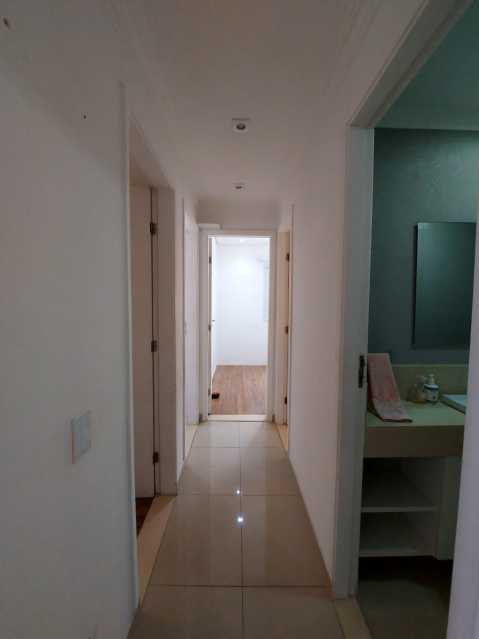 Apartamento para alugar com 3 quartos, 107m² - Foto 9