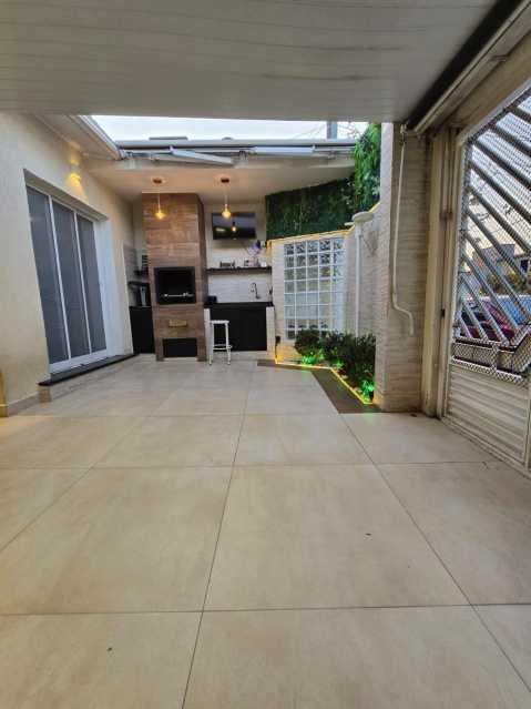 Casa para alugar com 3 quartos, 198m² - Foto 10