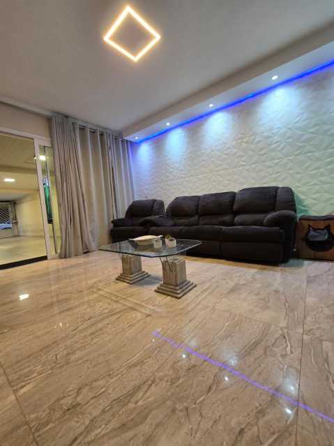 Casa para alugar com 3 quartos, 198m² - Foto 2