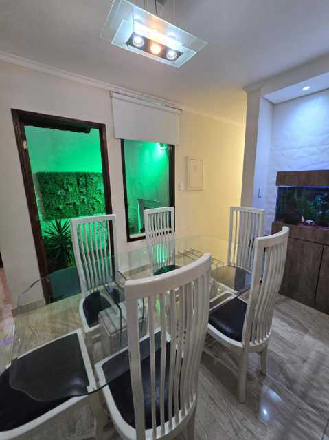 Casa para alugar com 3 quartos, 198m² - Foto 15