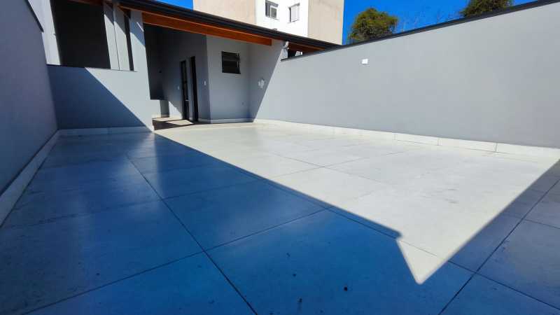 Cobertura à venda com 2 quartos, 120m² - Foto 1