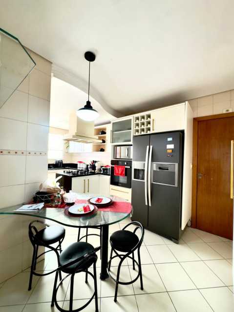 Apartamento, 3 quartos, 130 m² - Foto 9