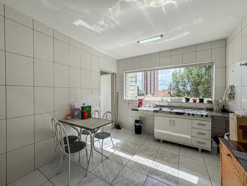 Casa, 4 quartos, 268 m² - Foto 9