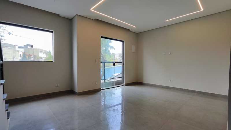 Casa à venda com 3 quartos, 128m² - Foto 2
