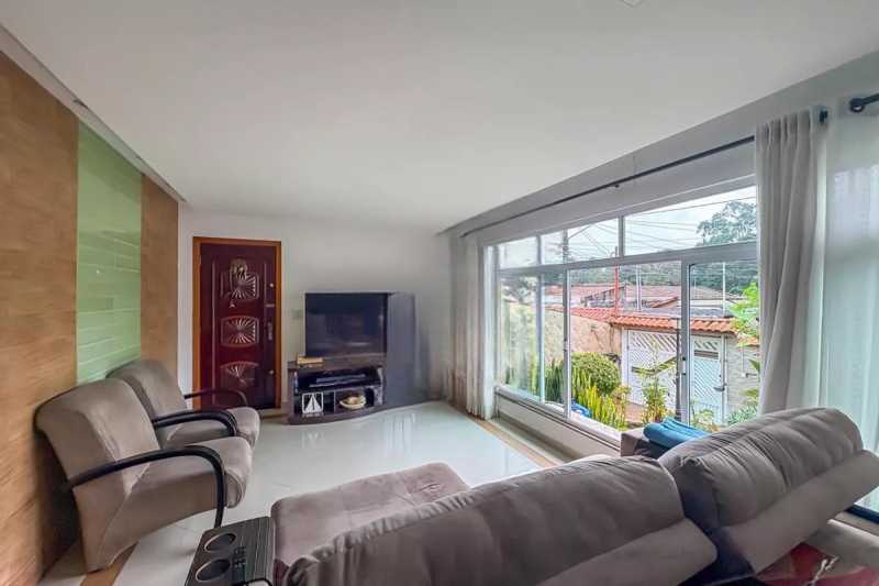 Casa à venda e aluguel com 3 quartos, 360m² - Foto 4