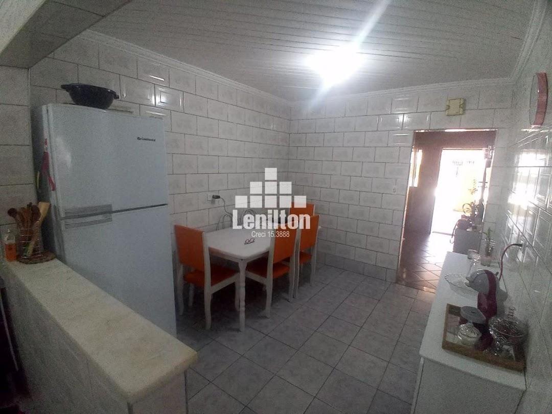 Casa à venda com 2 quartos, 200 - Foto 5