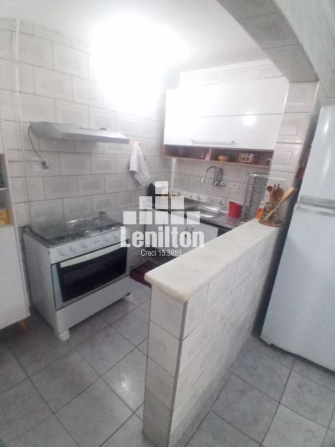 Casa à venda com 2 quartos, 200 - Foto 7