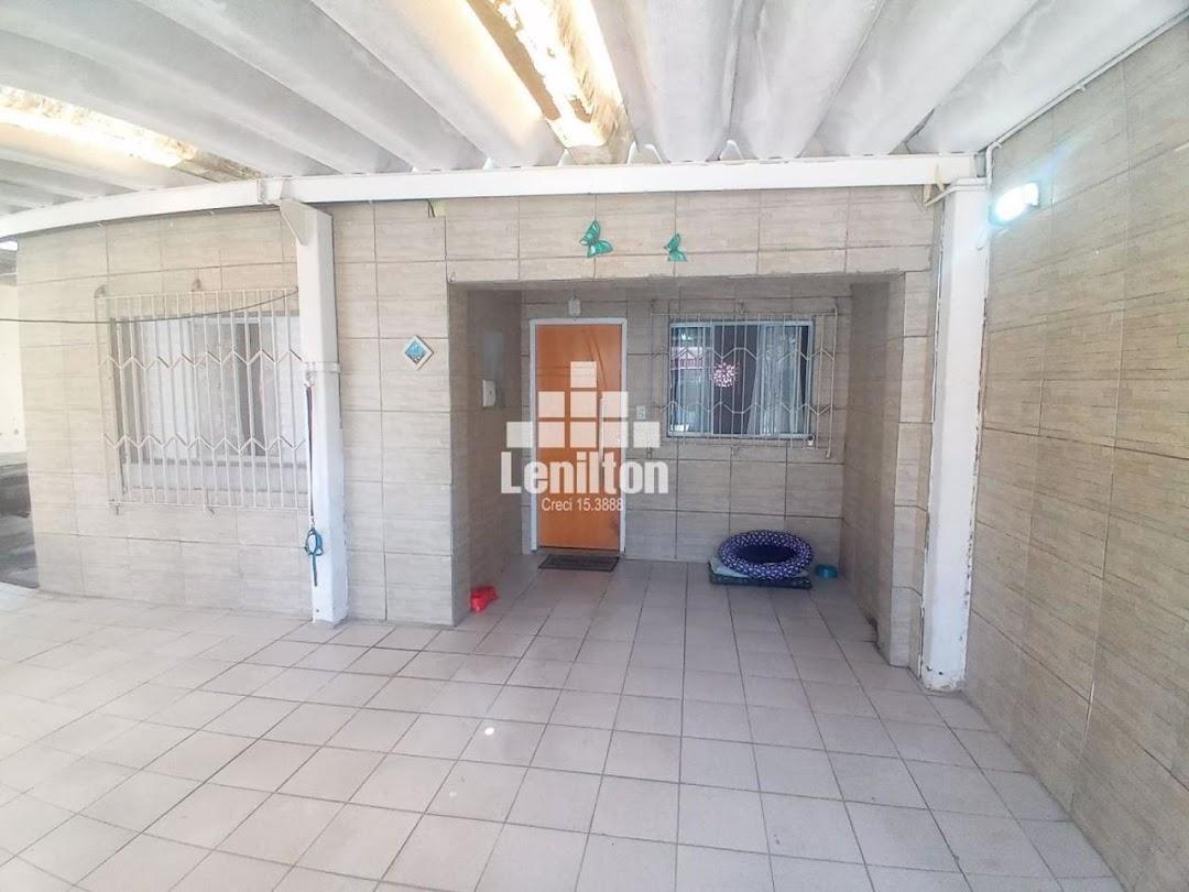 Casa à venda com 2 quartos, 200 - Foto 2