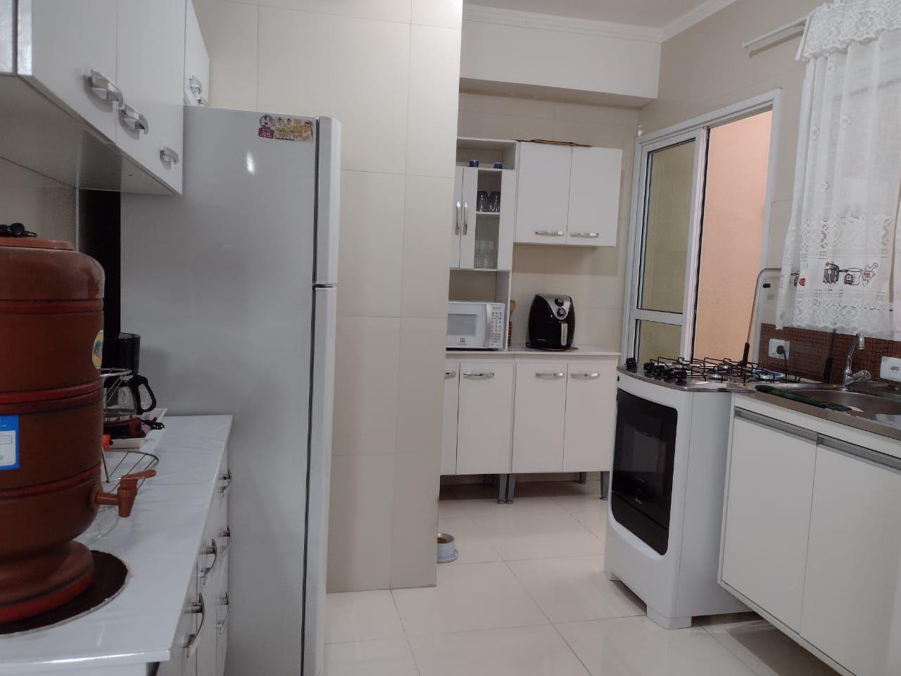 Apartamento à venda com 2 quartos, 62m² - Foto 1
