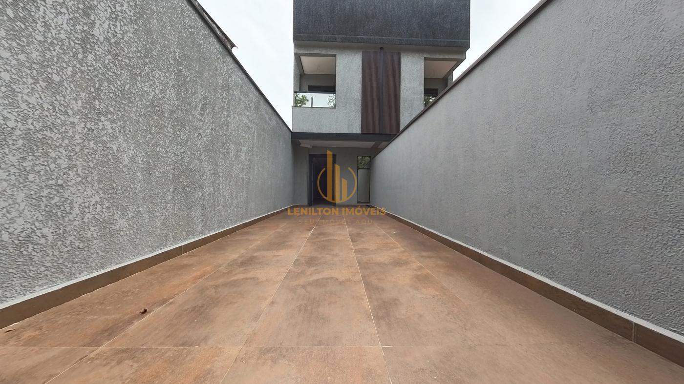 Casa à venda com 3 quartos, 147 - Foto 1