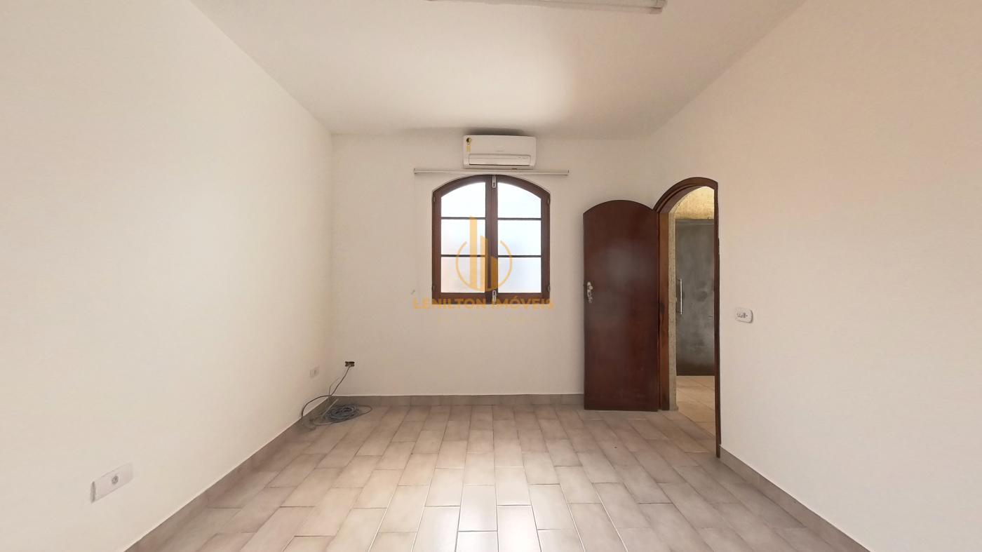 Casa, 3 quartos, 220 m² - Foto 13