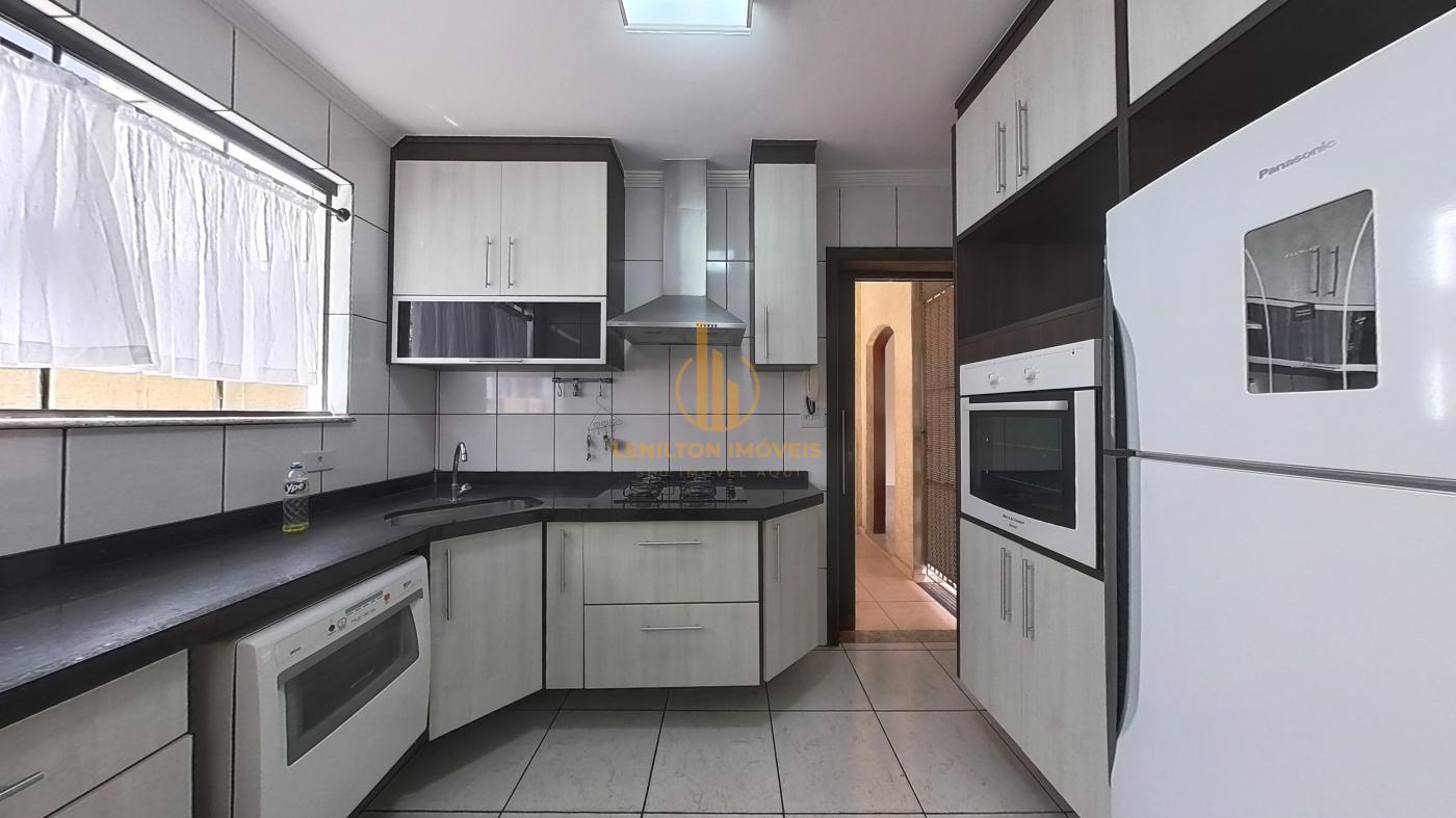 Casa, 3 quartos, 220 m² - Foto 16