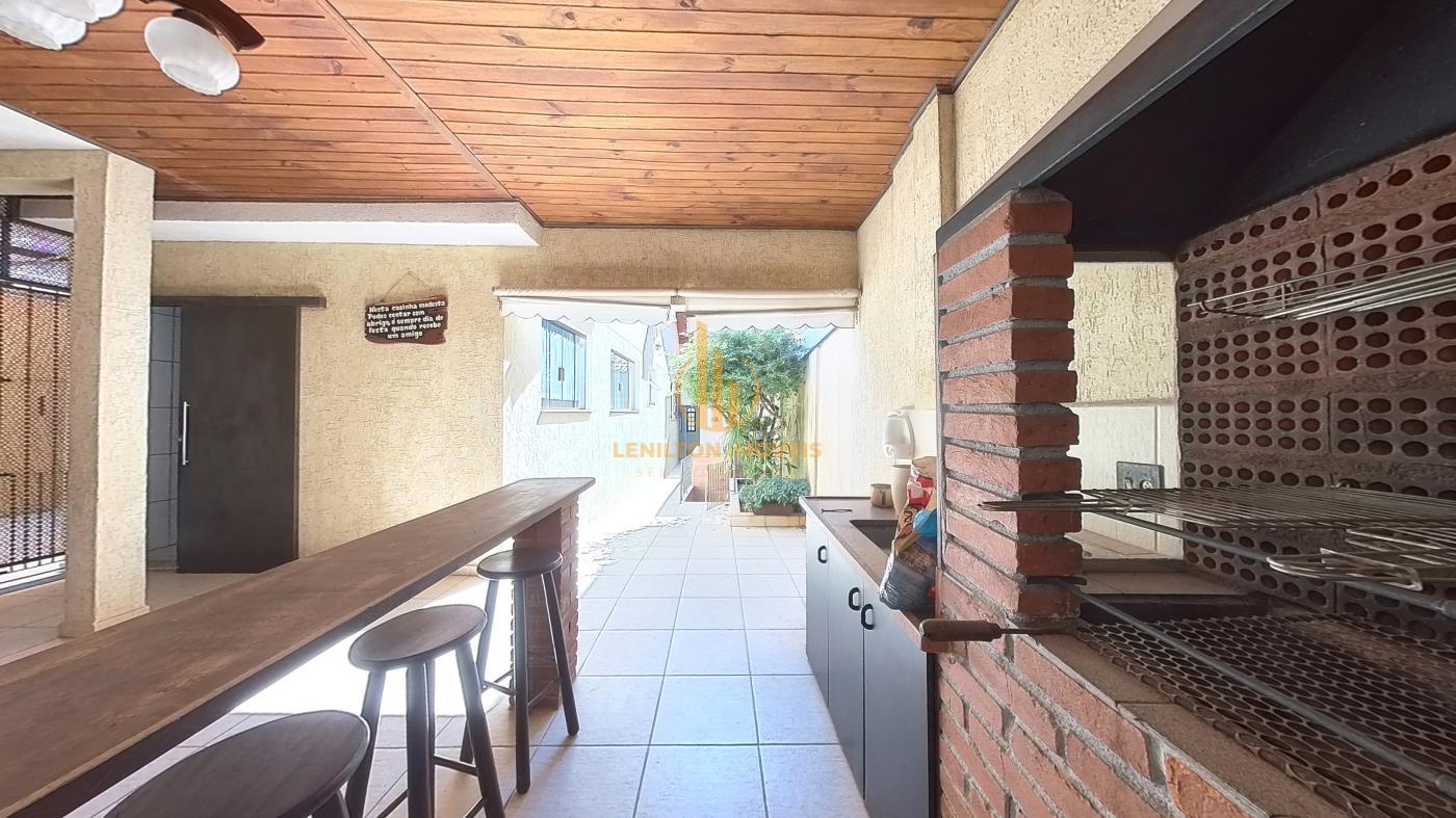 Casa, 3 quartos, 220 m² - Foto 2