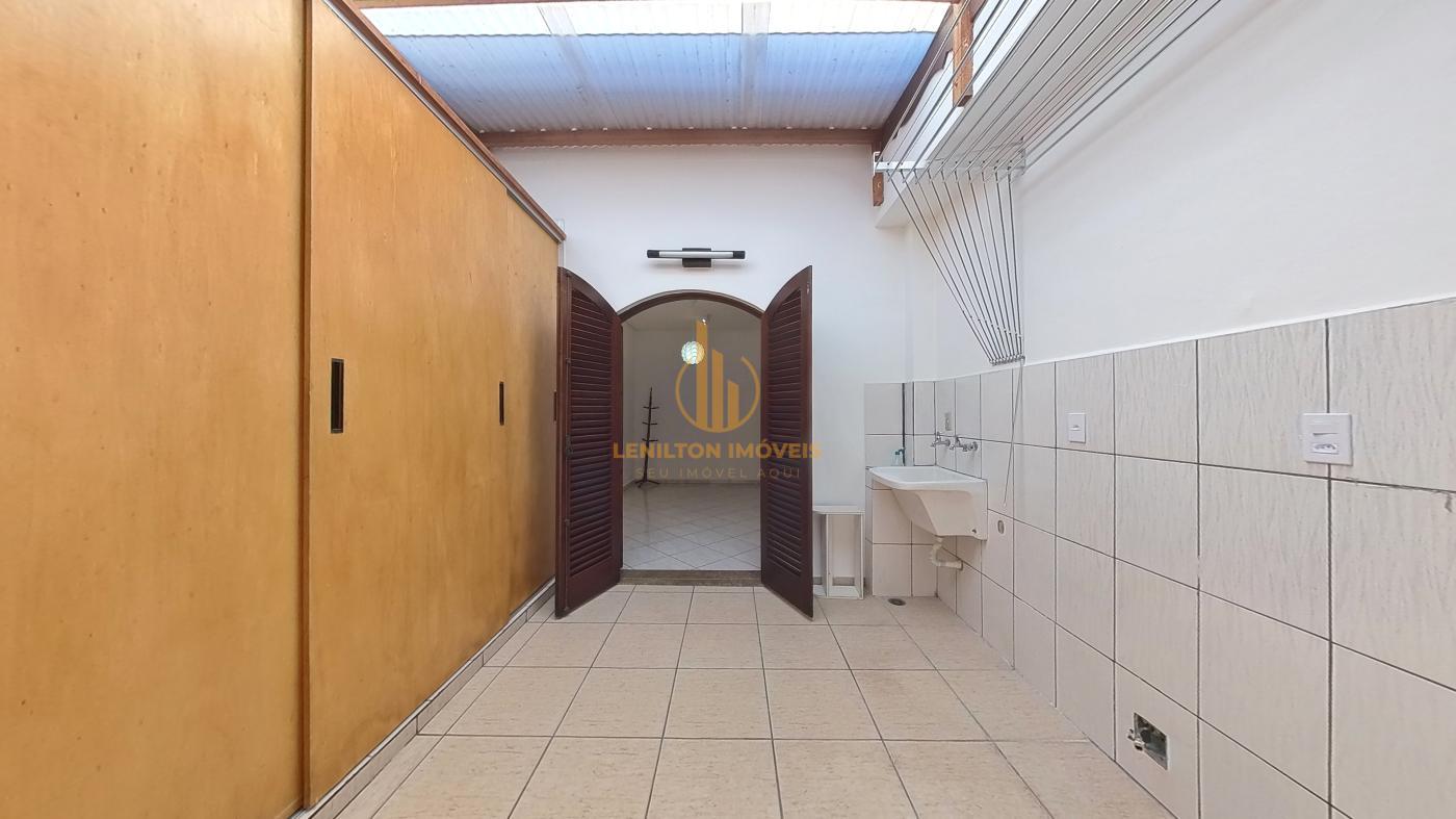 Casa, 3 quartos, 220 m² - Foto 25