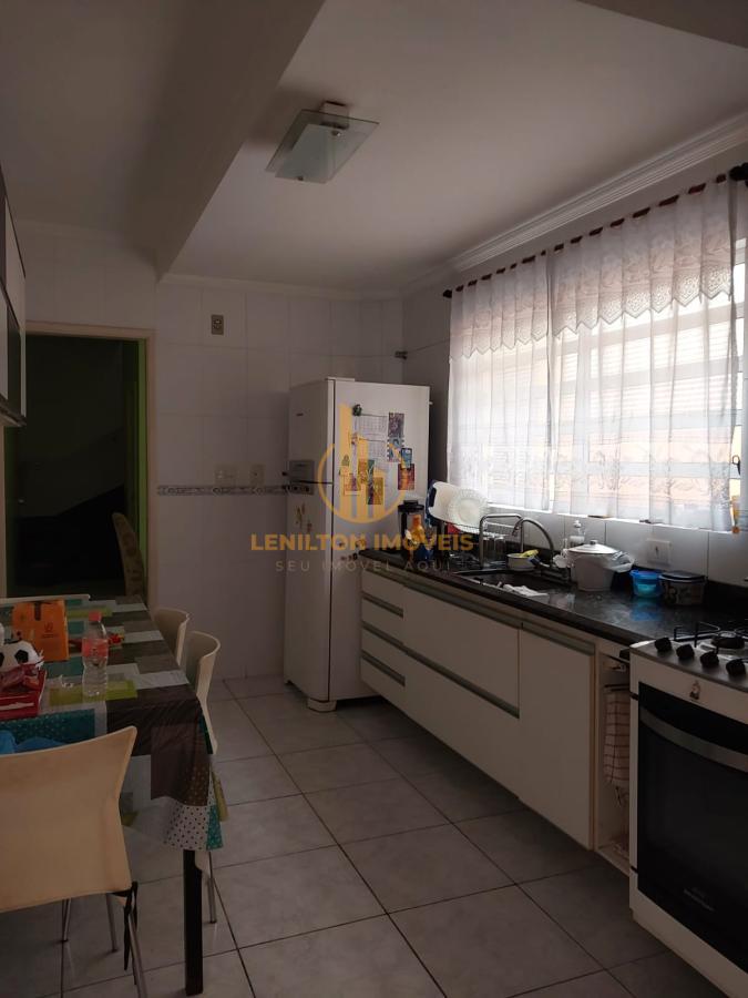 Casa, 3 quartos, 226 m² - Foto 10