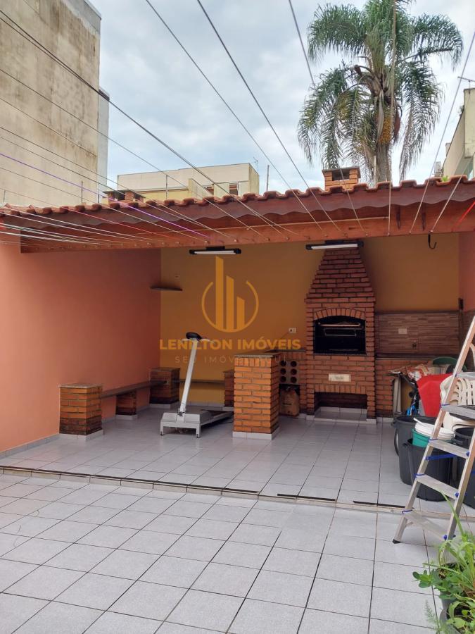 Casa, 3 quartos, 226 m² - Foto 2