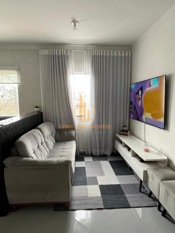 Casa à venda com 2 quartos, 111 - Foto 1