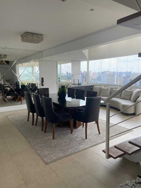 Cobertura, 3 quartos, 228 m² - Foto 1
