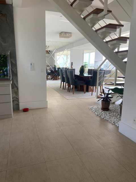 Cobertura, 3 quartos, 228 m² - Foto 12