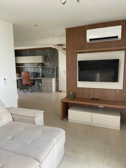 Cobertura, 3 quartos, 228 m² - Foto 15