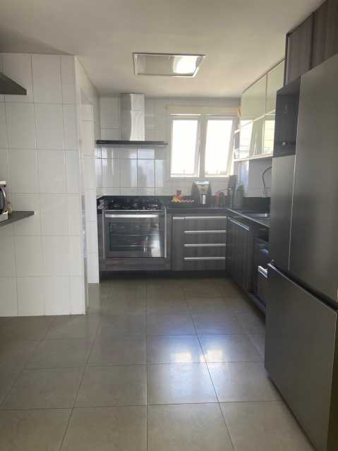 Cobertura, 3 quartos, 228 m² - Foto 19