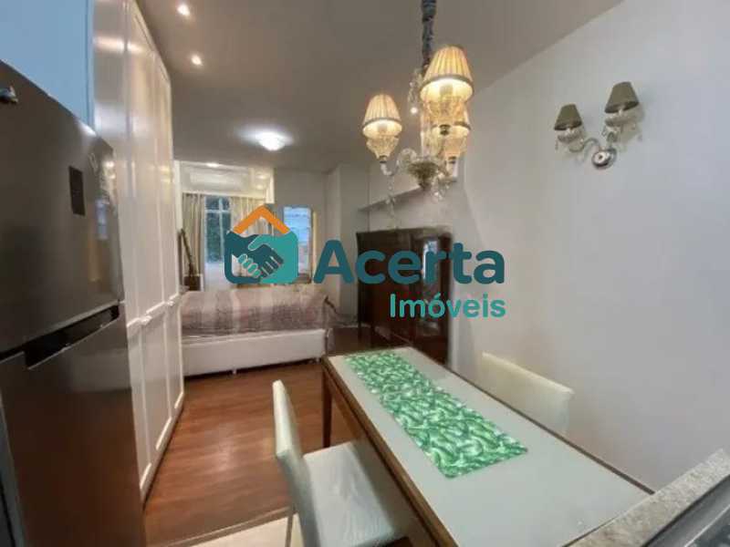 Apartamento, 1 quarto, 30 m² - Foto 1