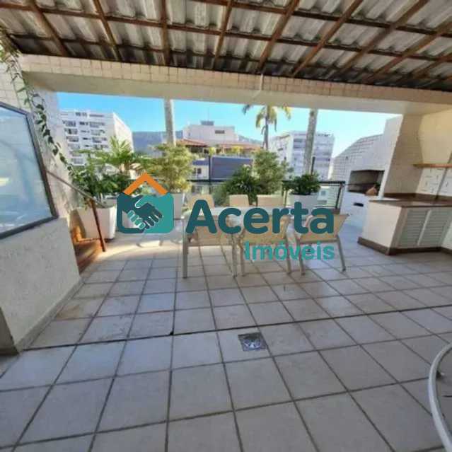 Cobertura, 3 quartos, 230 m² - Foto 3