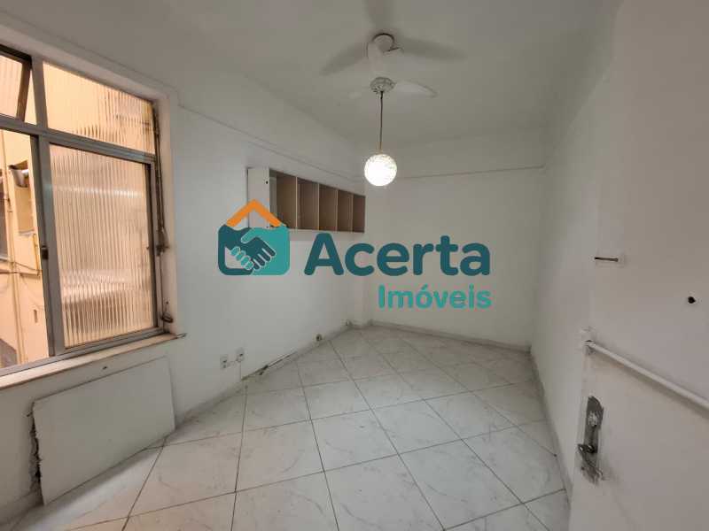 Apartamento, 1 quarto, 27 m² - Foto 2