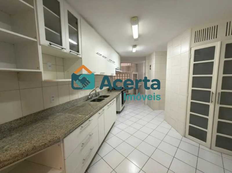 Apartamento, 3 quartos, 216 m² - Foto 16