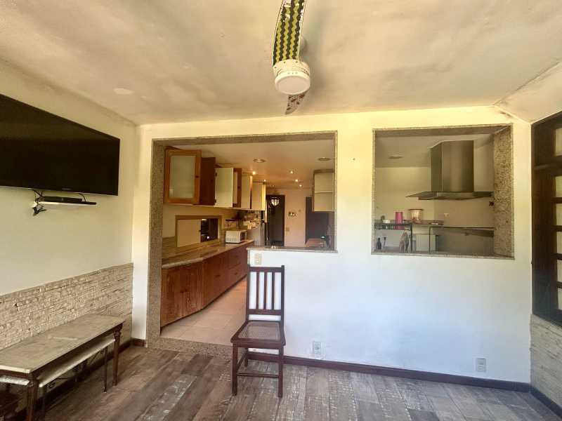 Casa de Condomínio à venda com 4 quartos, 413m² - Foto 11
