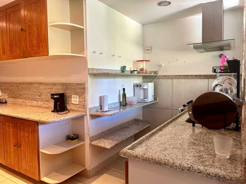Casa de Condomínio à venda com 4 quartos, 413m² - Foto 12