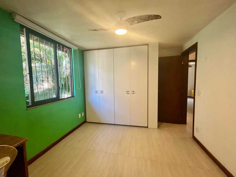 Casa de Condomínio à venda com 4 quartos, 413m² - Foto 18
