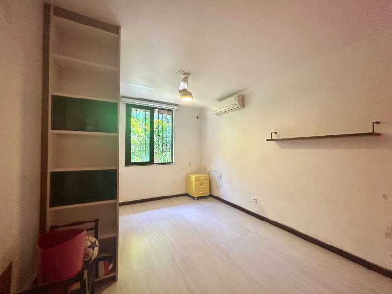 Casa de Condomínio à venda com 4 quartos, 413m² - Foto 20