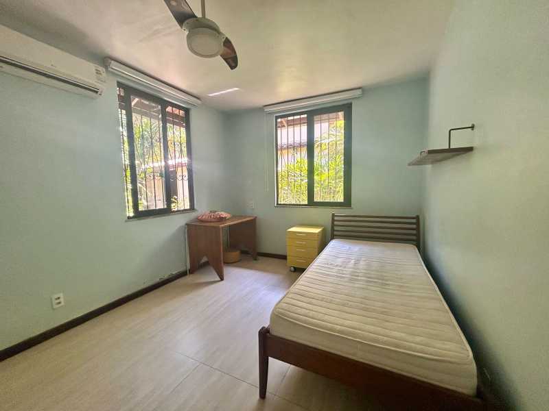 Casa de Condomínio à venda com 4 quartos, 413m² - Foto 22