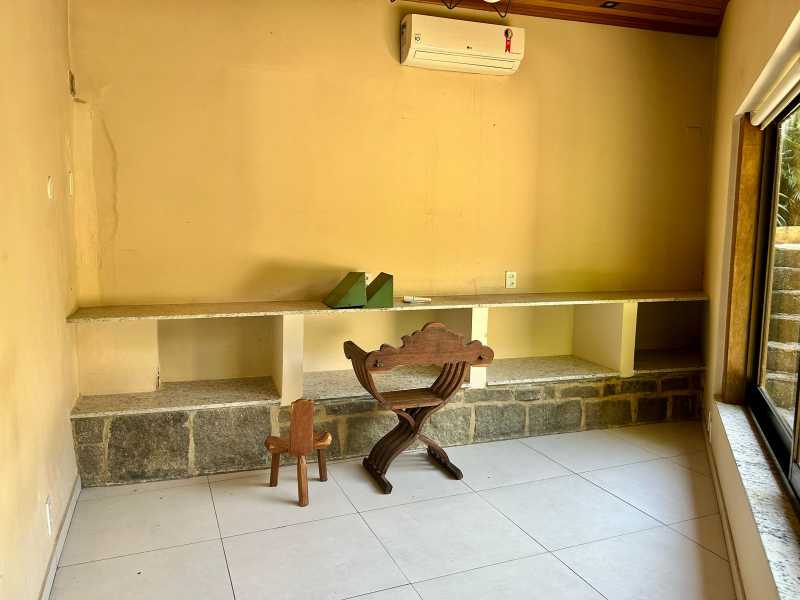 Casa de Condomínio à venda com 4 quartos, 413m² - Foto 24