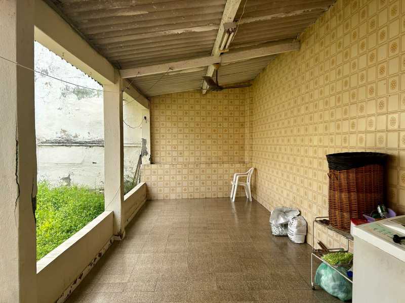 Casa à venda com 3 quartos, 168m² - Foto 18
