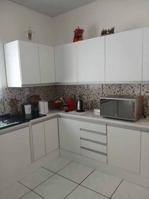 Casa Comercial à venda com 3 quartos, 1m² - Foto 6