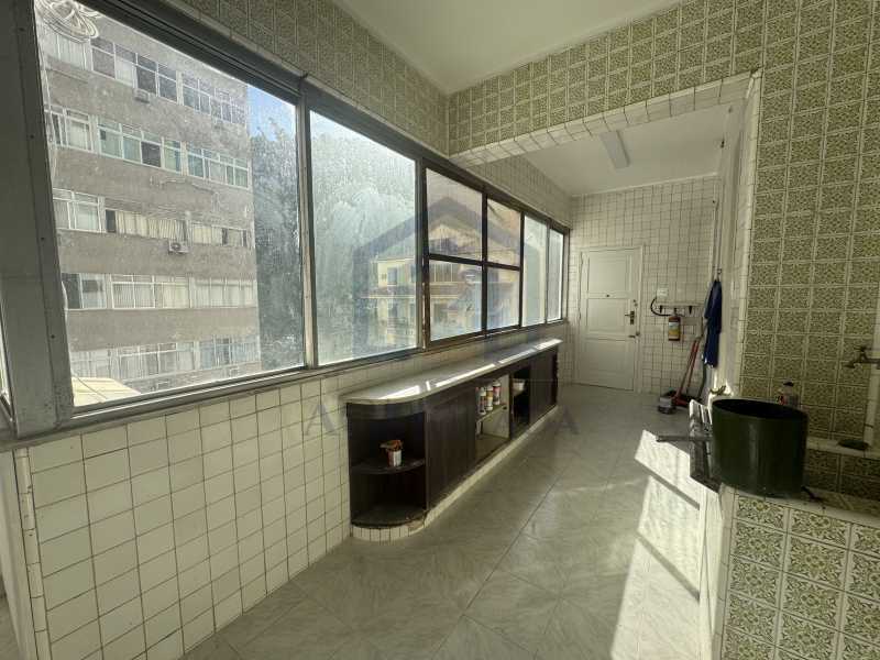 Apartamento para alugar com 3 quartos, 285m² - Foto 29