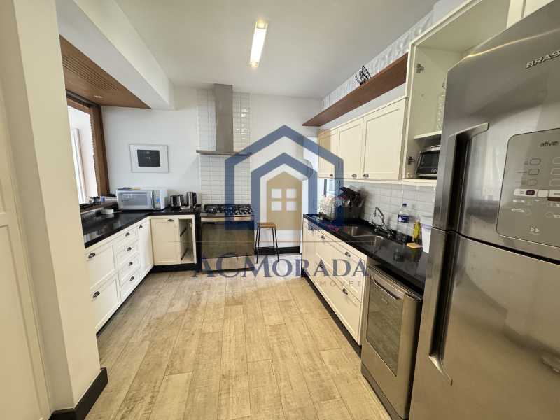 Cobertura à venda com 4 quartos, 331m² - Foto 29